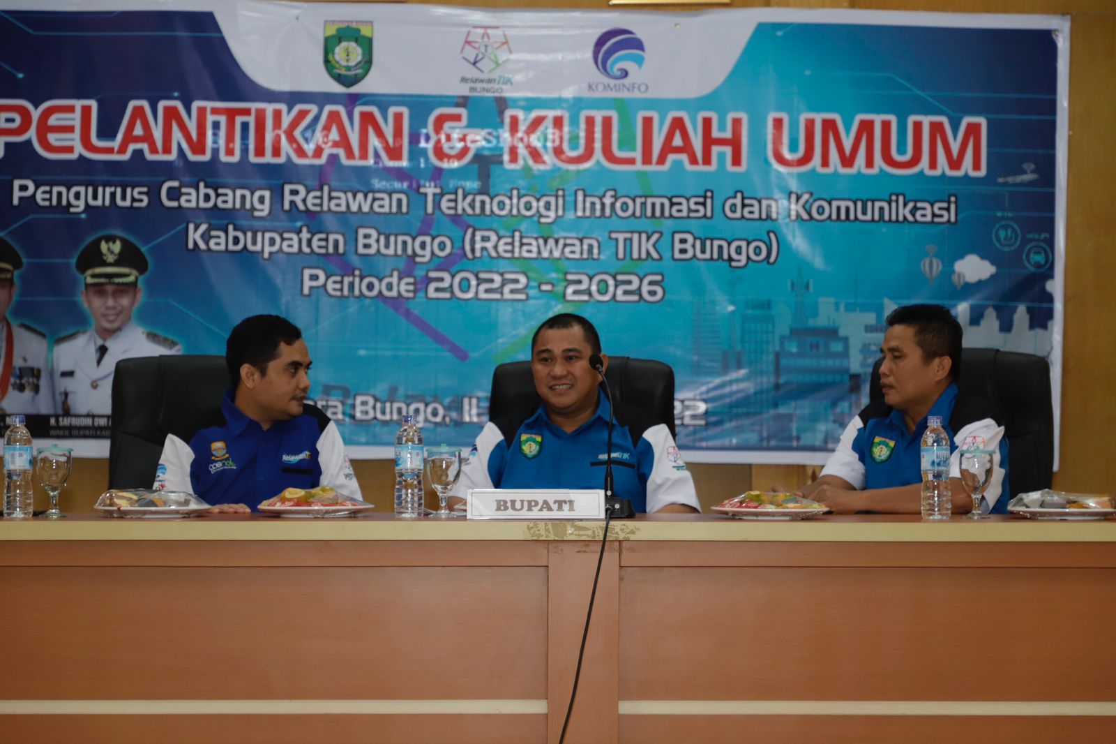 foto-bupati-bungo foto bupati bungo 1