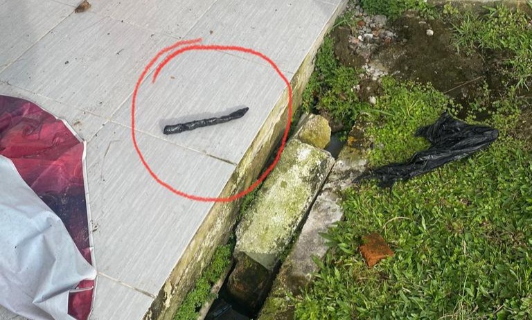 foto bungkusan hitam diduga narkotika