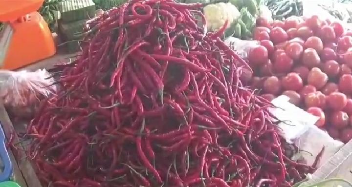 Harga Cabai Di Pasar Tradisional Kuala Tungkal Kurang Stabil
