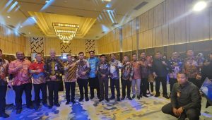 foto-bupati-kabupaten-bungo-mashuri-apkasi foto bupati kabupaten bungo mashuri apkasi