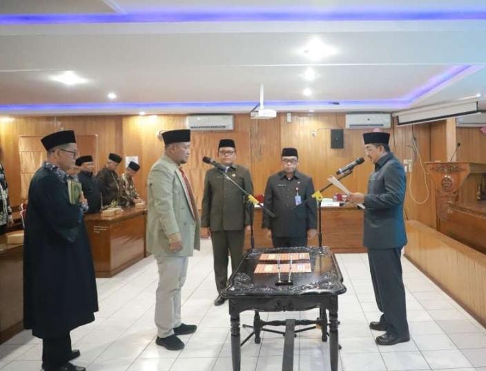 foto bupati tanjab barat