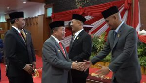foto-gubernur-jambi-alharis foto gubernur jambi alharis 4
