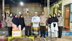 foto polres bungo berikan bansos ponpes