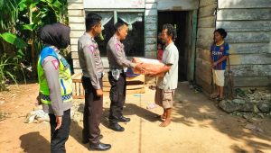foto satlantas polres bungo bagikan sembako