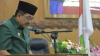 foto bupati tanjab barat anwar sadat 1