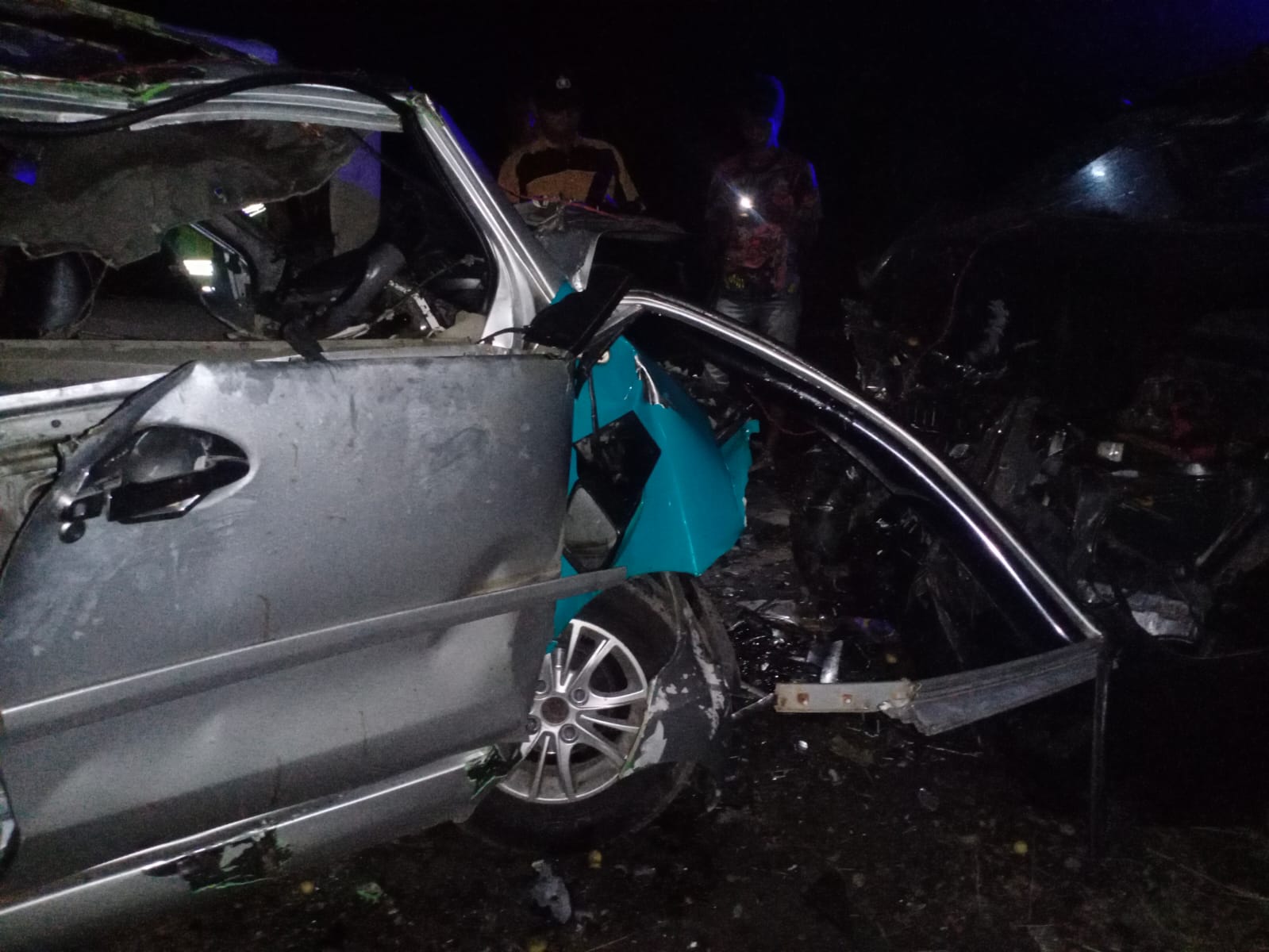 foto minibus alami kecelakaan di bungo