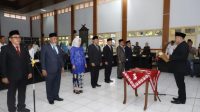 foto bupati bungo mashuri lantik pejabat eselon 2