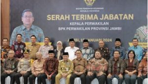 foto-bupati-tanjab-barat foto bupati tanjab barat