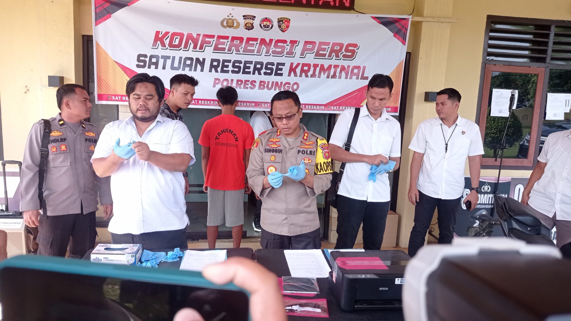 foto-kapolres-bungo-ungkap-kasus-upal foto kapolres bungo ungkap kasus upal