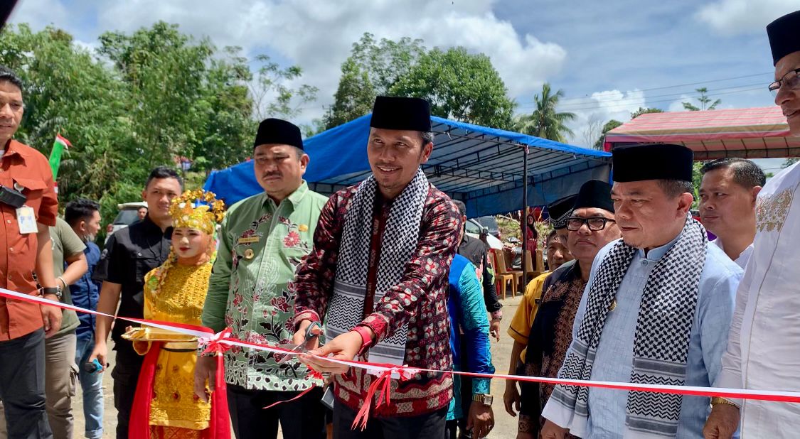foto ketua dprd jambi edi purwanto