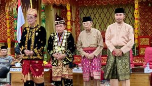 foto ketua dprd provinsi jambi edi purwanto