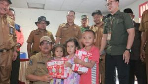foto-bupati-tanjabbarat-anwarsadat foto bupati tanjabbarat anwarsadat