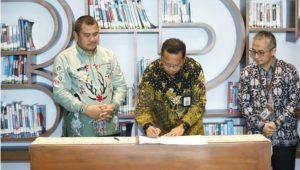 foto bupatibungo menyerahkan lkpd ke bpk