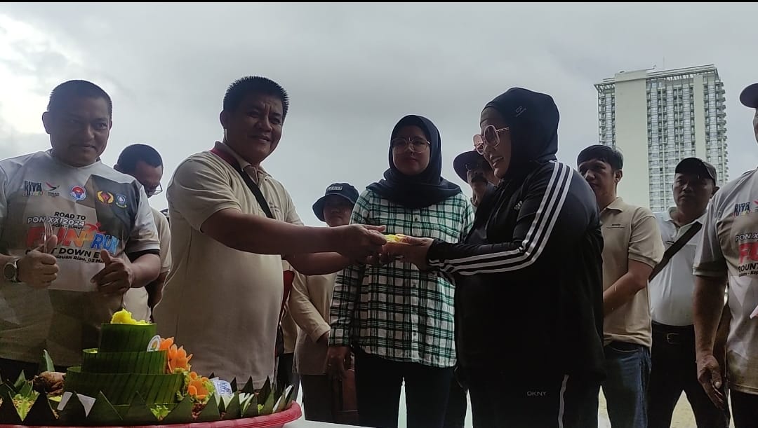 foto ketua smsi batam
