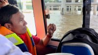 IMG-20240518-WA0027 Naik Speedboat, Ketua DPRD Jambi Keliling Tinjau Kerusakan Tiang Jembatan Aurduri 1.