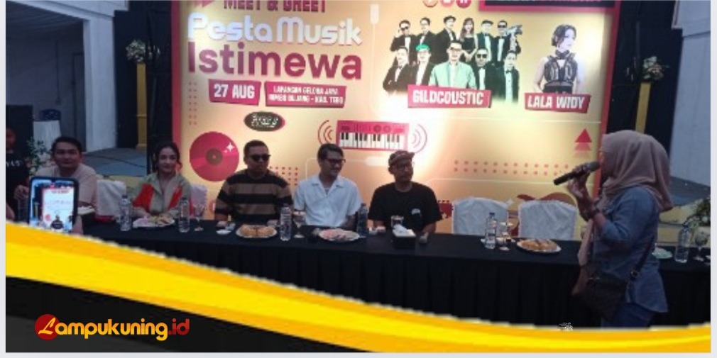 Fans Gildcoustic dan Lala Wildy Tak Terbendung Ingin Berswafoto Saat Meet And Greet