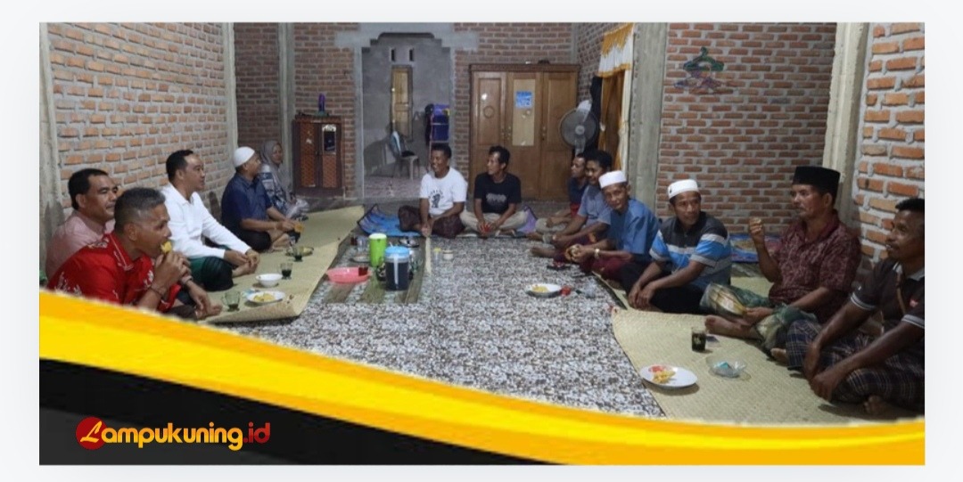Serap Aspirasi Masyarakat, Jumiwan Aguza Bermalam di Batu Kerbau