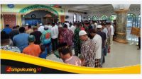 IMG_20250221_155712 Personel Satgas TMMD Ke-123 Kodim 0416/Bute Melaksanakan Sholat Jum'at Bersama Warga di Masjid Babussalam