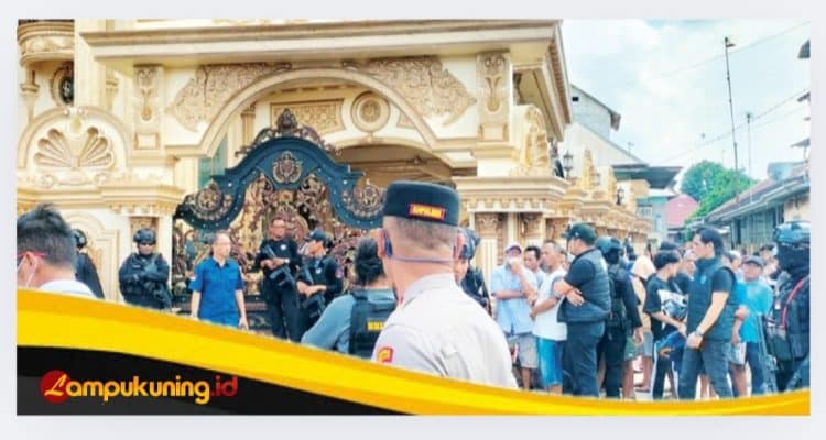 Rumah Mewah Crazy Rich Tulung Selapan H. Sutar, Digeledah BNN
