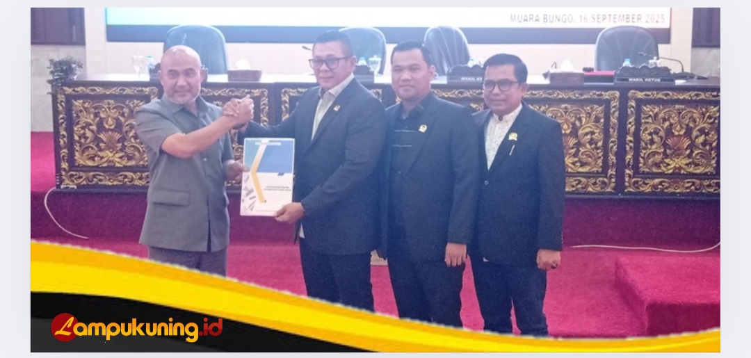 DPRD Bungo Gelar Paripurna Penyampaian Nota Pengantar Bupati Bungo Terhadap Ranperda Tentang Perubahan APBD TA 2025