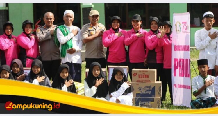IMG_20251010_150703 Kapolres Bungo AKBP Natalena Eko Cahyono Tinjau Perbaikan Jembatan Menuju Pesantren Ba'abul Muarif di Timbolasi