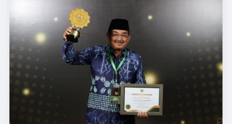 IMG_20260202_102619 Bupati Anwar Sadat Terima UHC Awards 2026, Bukti Komitmen Kesehatan Daerah Diakui Nasional