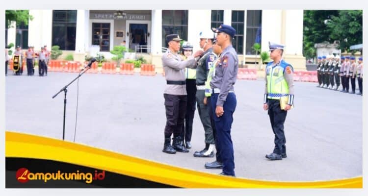 Irwasda Polda Jambi Pimpin Apel Gelar Pasukan Operasi Keselamatan 2026
