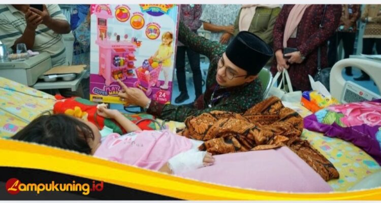 Wakil Walikota Jambi Kunjungi Balita Penderita Leukemia, Pastikan Penanganan Maksimal
