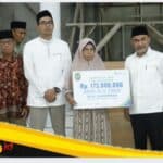 Bupati Bungo Dedy Putra Bersama Wakil Bupati Ustadz Tri Wahyu Hidayat Safari Ramadhan di Dusun Sumber Harapan