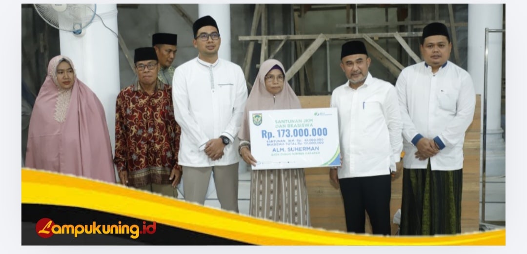 Bupati Bungo Dedy Putra Bersama Wakil Bupati Ustadz Tri Wahyu Hidayat Safari Ramadhan di Dusun Sumber Harapan