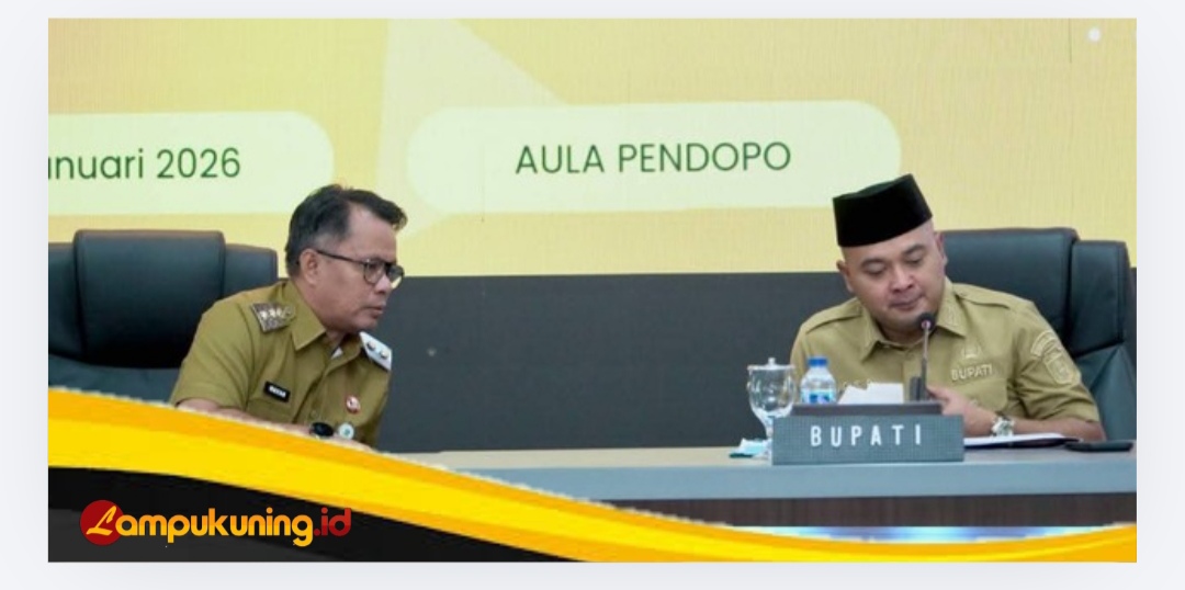 Bupati Agus Rubiyanto Pimpin Rapat Staf Lengkap Pemerintah Kabupaten Tebo