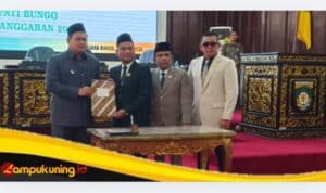 Wakil Bupati Ustadz Tri Wahyu Hidayat Hadiri Rapurna Penyampaian Rekomendasi DPRD Terhadap LKPJ Bupati TA 2025