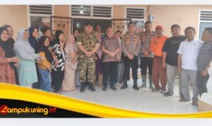 Kapolres Bungo Dampingi Bupati Tinjau Dapur Umum Bagi Warga Terdampak Banjir