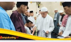 Safari Subuh di Jelutung, Gubernur Al Haris Santuni Anak Yatim dan Dhuafa