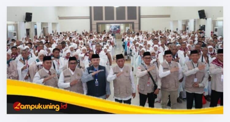 Lepas 443 Jamaah Haji Kloter BTH 21, Abdullah Sani Pesan Jamaah Jaga Kesabaran dan Keikhlasan