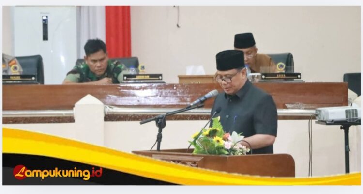 Wabup Katamso Hadiri Paripurna DPRD, Pemkab Tanjab Barat Dukung Ranperda Kependudukan dan Cadangan Pangan.