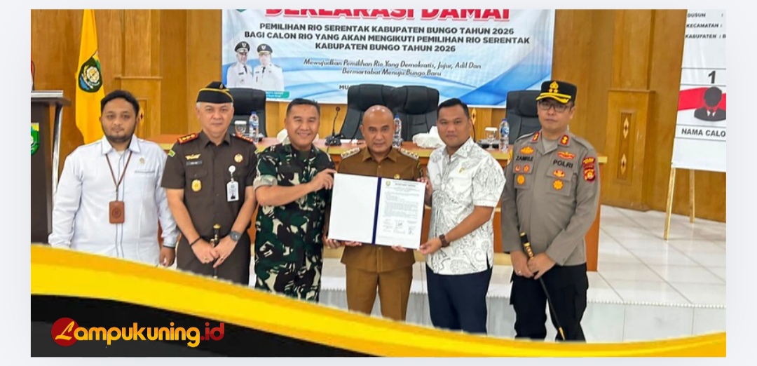 Deklarasi Pilrio Serentak di Bungo: Kapolres AKBP Zamri Elfino Ajak Jaga Demokrasi Desa yang Aman dan Bermartabat