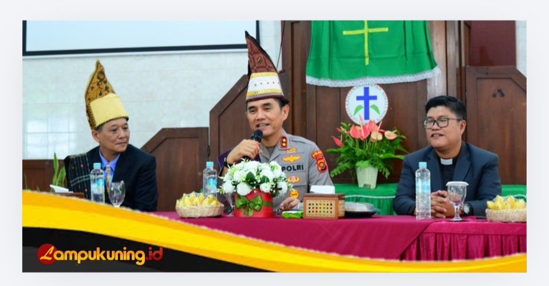 Kapolda Jambi Silaturahmi dengan Pengurus Gereja GBKP dan GKPS di Kota Jambi
