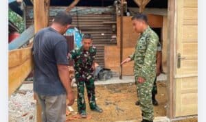 Dansatgas TMMD Ke-129 Kodim 0416/Bute Tinjau Langsung Progres RTLH