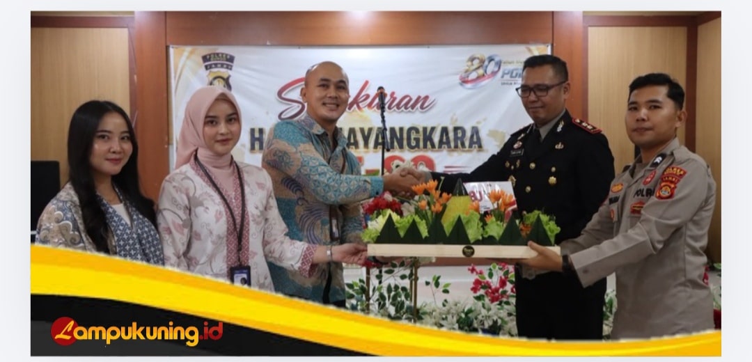 Syukuran Hari Bhayangkara ke-80, Polres Bungo Beri Penghargaan Personel Berprestasi