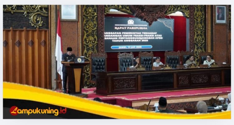 IMG_20260714_185135 Gubernur Al Haris Jawab Pandangan Umum Fraksi DPRD: Komitmen Perkuat Tata Kelola dan Kesejahteraan Masyarakat