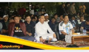 Nobar Bersama Warga, Bupati Anwar Sadat Saksikan Argentina Melaju ke Final Piala Dunia 2026