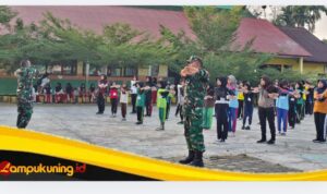 Satgas TMMD Ke-129 Pimpin Senam Pagi Bersama Siswa Baru MTsN 1 Bungo, Tanamkan Pola Hidup Sehat dan Disiplin