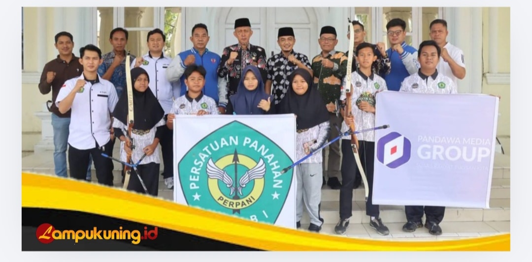 Lepas Kontingen Ke Kejurnas Junior 2026, Pemkab Tanjab Barat Targetkan Lahirnya Atlet Panahan Berprestasi Nasional.