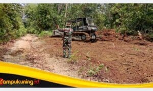 TMMD129_KODIM0416_20260719_142612 Koordinasi Pembukaan Badan Jalan Baru,Terus Dilakukan oleh Anggota Satgas TMMD Ke-129 Kodim 0416/Bute
