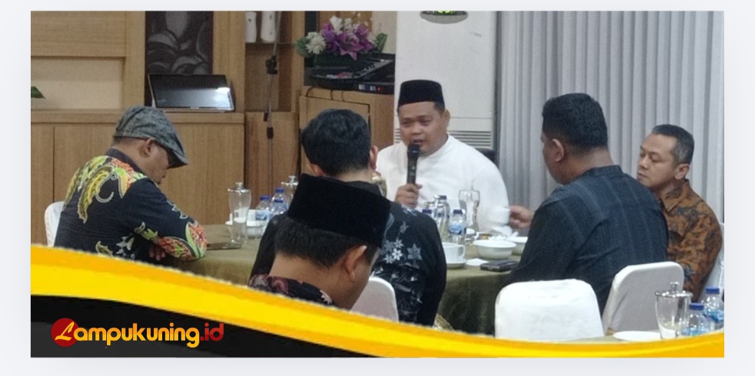 Wabup Bungo Tri Wahyu Hidayat Jamu Makan Malam Wamen Pendidikan Dasar dan Menengah