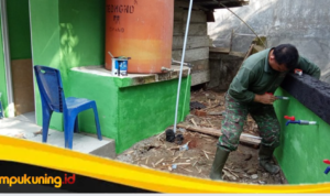 Guna Memperlancar Jamaah Mengambil Wudhu, Satgas TMMD Ke-129 Kodim 0416/Bute Menambah Kran Air