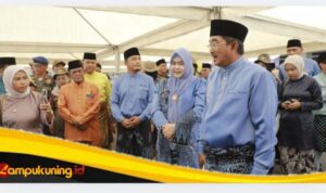 Hari Jadi Ke-61 Tanjab Barat, Bupati Gelar Syukuran: 70 Stand UMKM dan Pangkas Rambut Gratis Untuk Masyarakat.