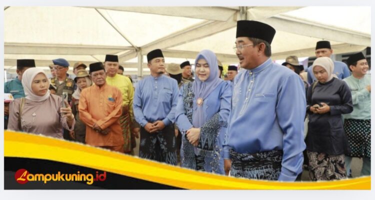 IMG_20260811_215436 Hari Jadi Ke-61 Tanjab Barat, Bupati Gelar Syukuran: 70 Stand UMKM dan Pangkas Rambut Gratis Untuk Masyarakat.