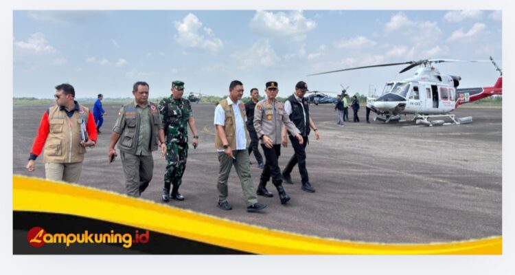 Kapolda Jambi Bersama Satgas Karhutla Pantau Langsung Kebakaran Lahan Gambut